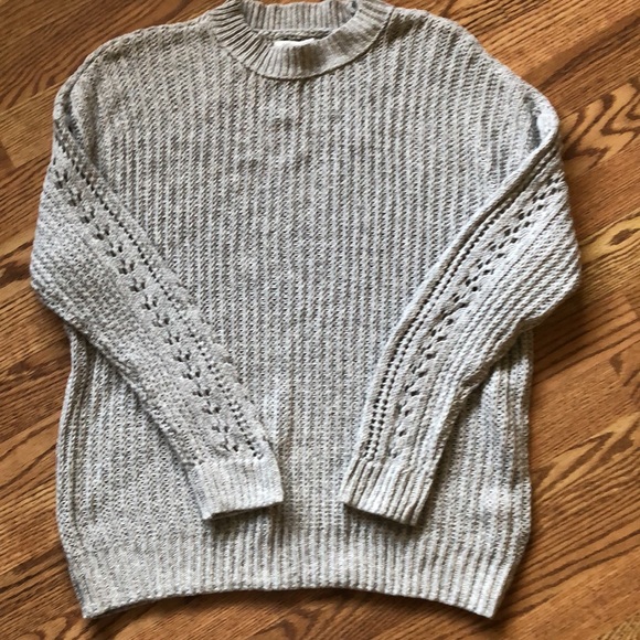 🔥NWT🔥 American Eagle Outfitters Women’s Oversized Pointelle Sleeve Sweater - Picture 5 of 9